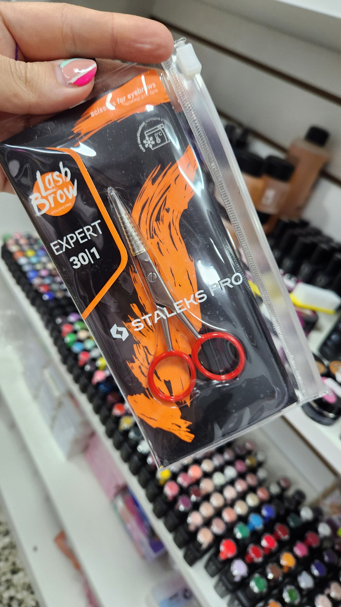 Tijera para cejas staleks