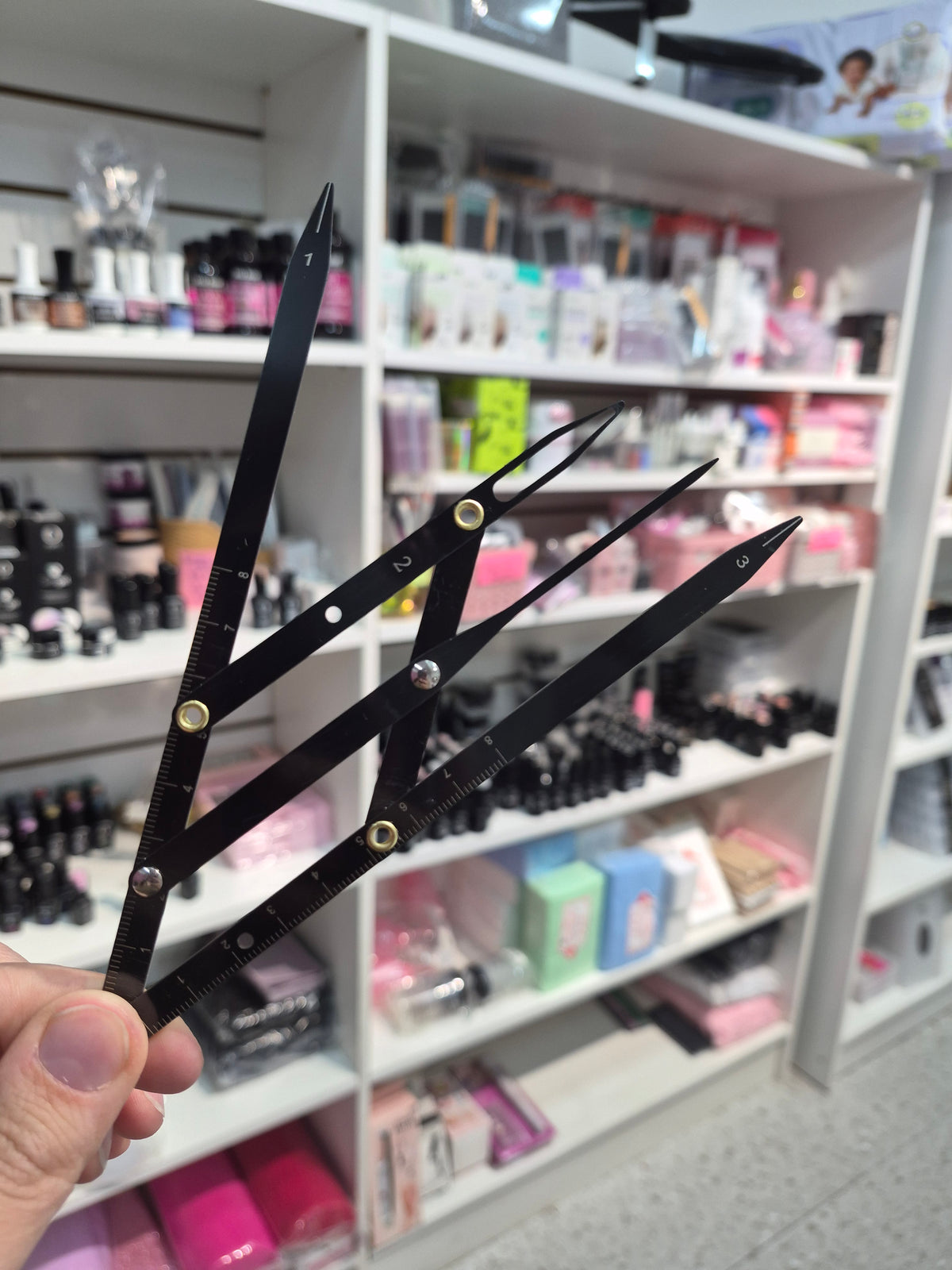 Compás para marcacion de cejas
