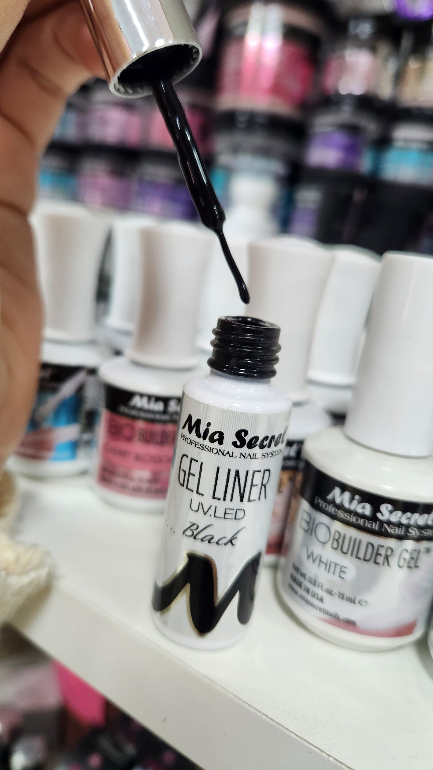 Mia secret liner gel