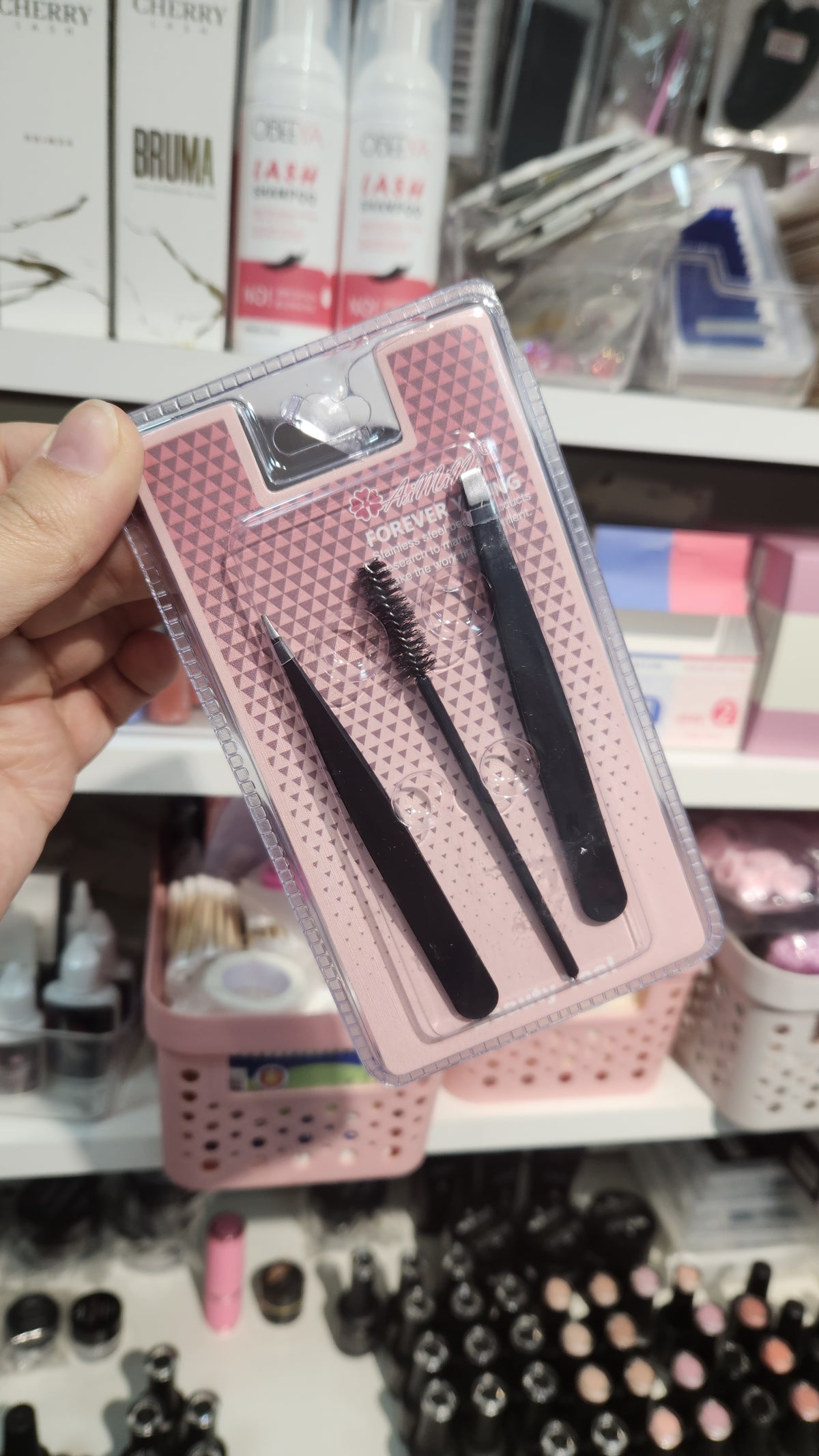 Set de pinzas de cejas y brush