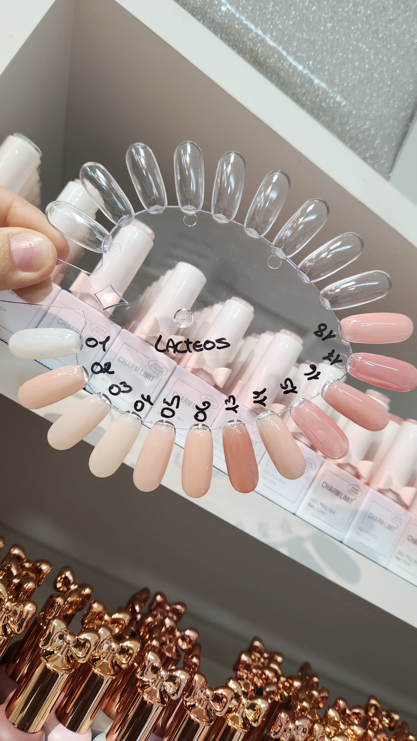 Esmaltes semipermanente Colores Lácteos Charm Limit Moñito 15ml