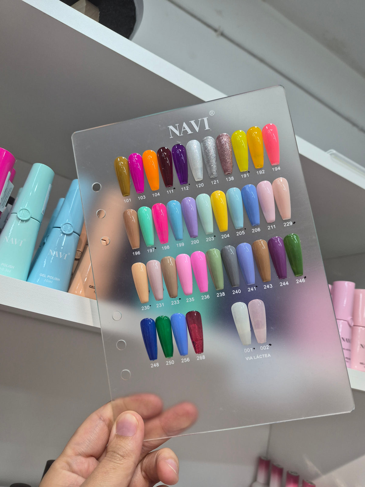 Esmalte semipermanente Navi